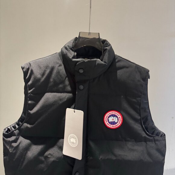 Canada Goose Freestyle Crew Gilet Vest Body Warmer Fusion Fit Black - Picture 2 of 7